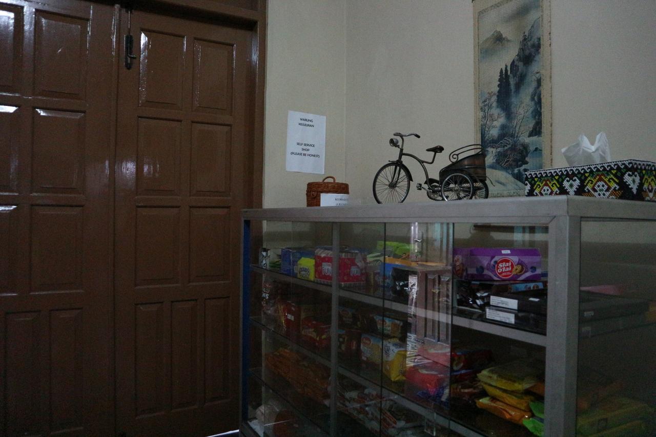 Kembar Guesthouse Yogyakarta Exteriör bild