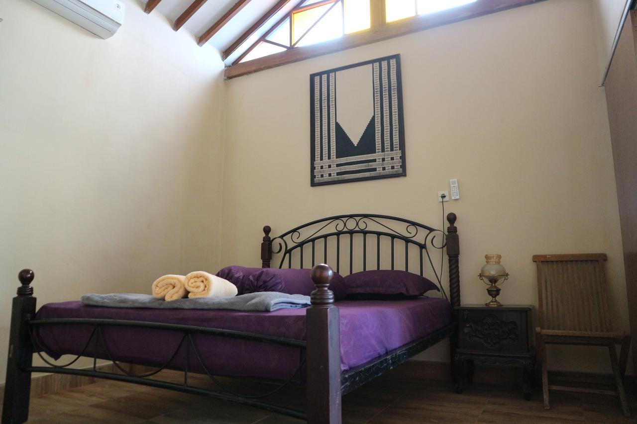 Kembar Guesthouse Yogyakarta Exteriör bild