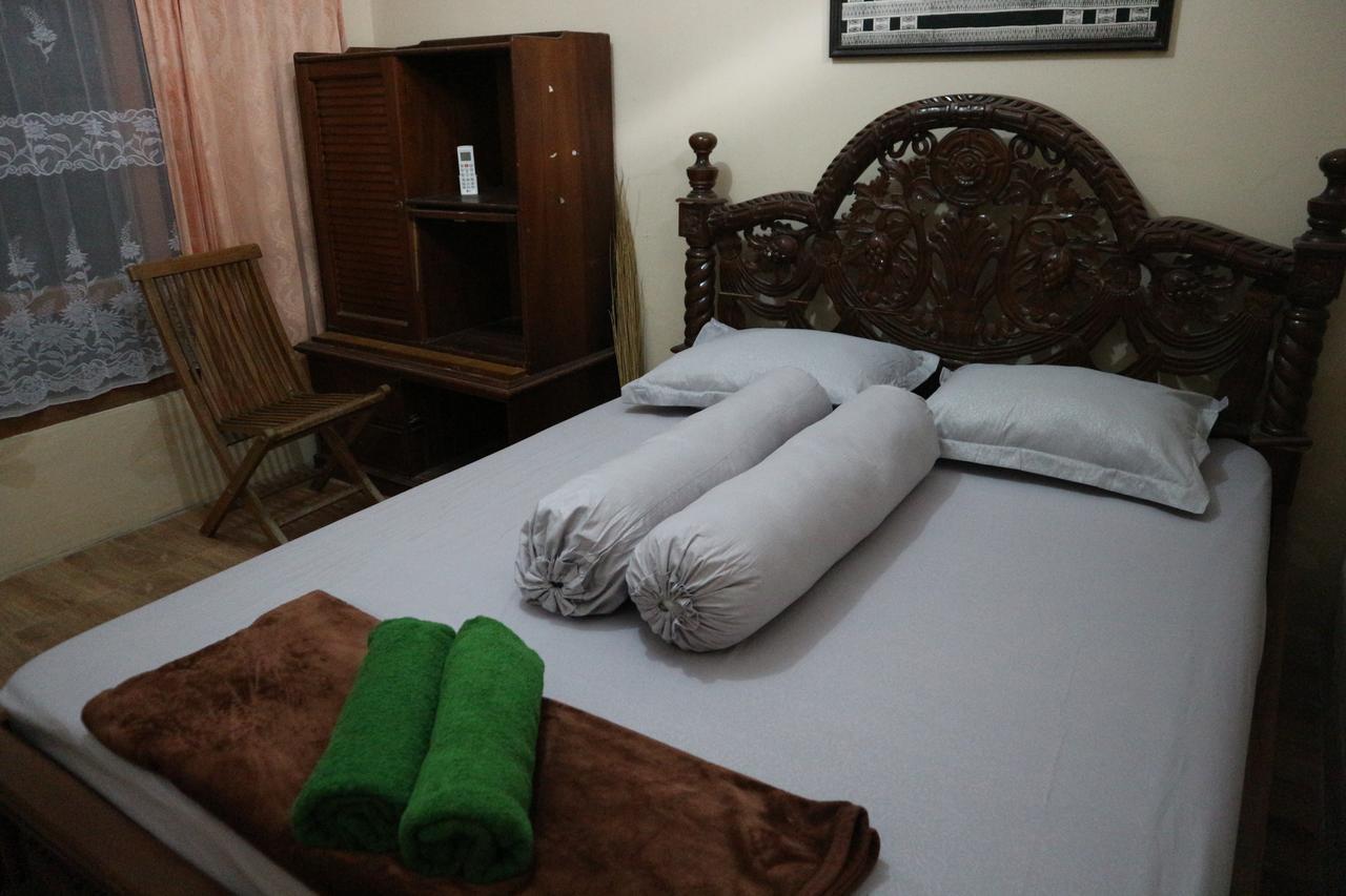Kembar Guesthouse Yogyakarta Exteriör bild
