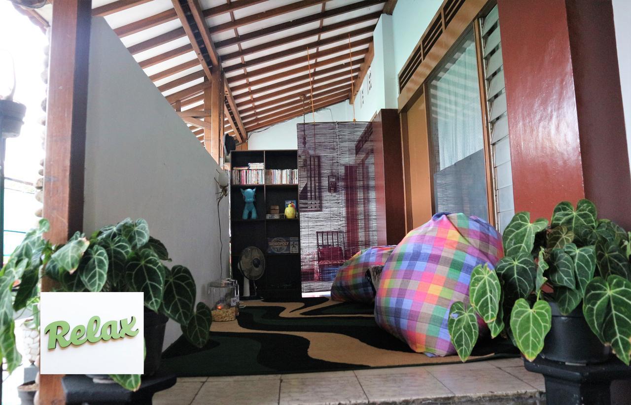 Kembar Guesthouse Yogyakarta Exteriör bild